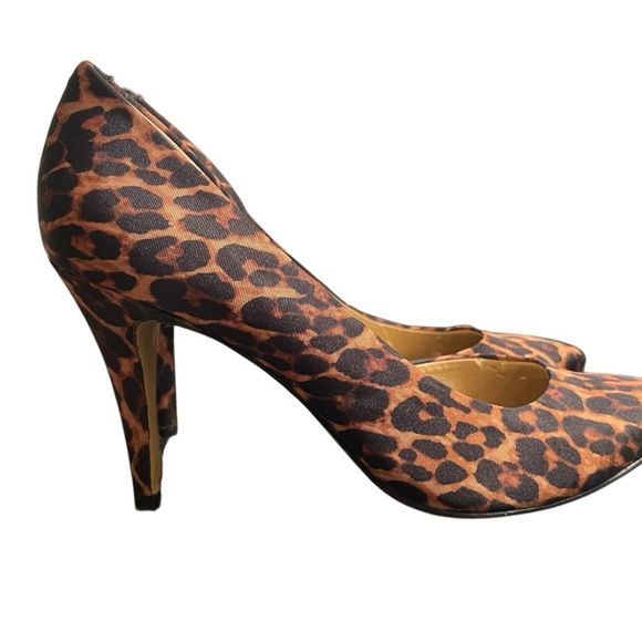 Vince Camuto Animal Print Heels - Picture 3 of 6